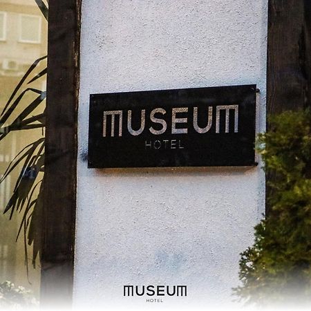 Museum Hotel プリシュティナ エクステリア 写真