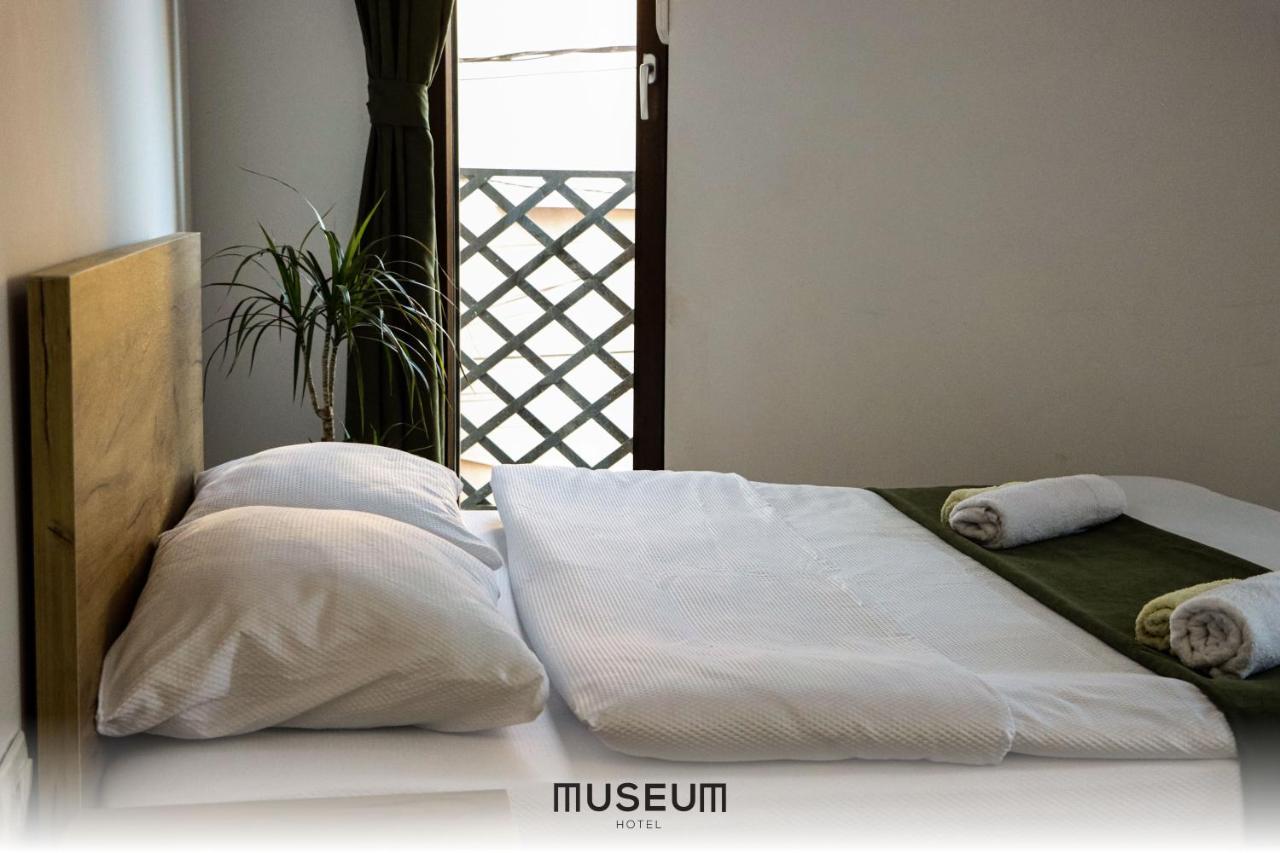 Museum Hotel プリシュティナ エクステリア 写真