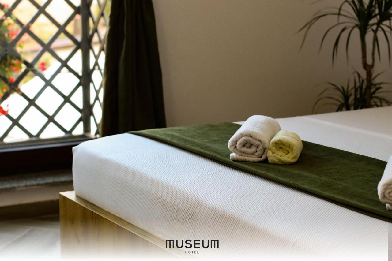 Museum Hotel プリシュティナ エクステリア 写真